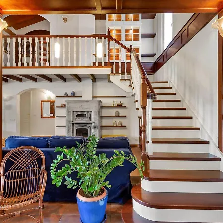 ヴィラ Sleeps 6 With Pool And Air Con Brebbia